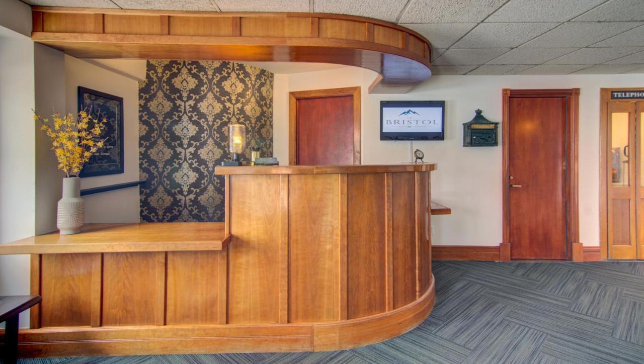 The Bristol Hotel Steamboat Springs Exterior photo